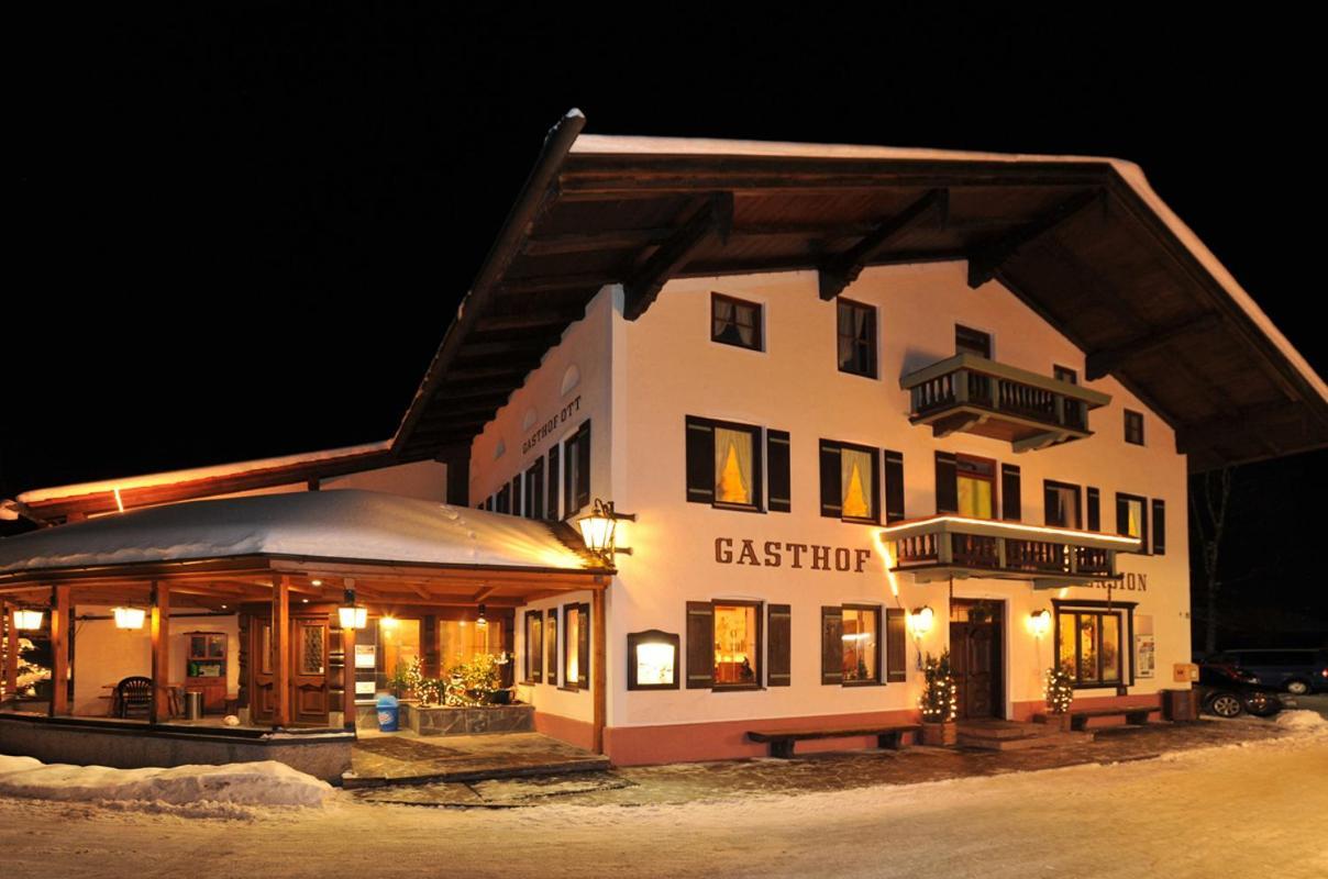 Gasthof Zum Ott Staudach-Egerndach Εξωτερικό φωτογραφία