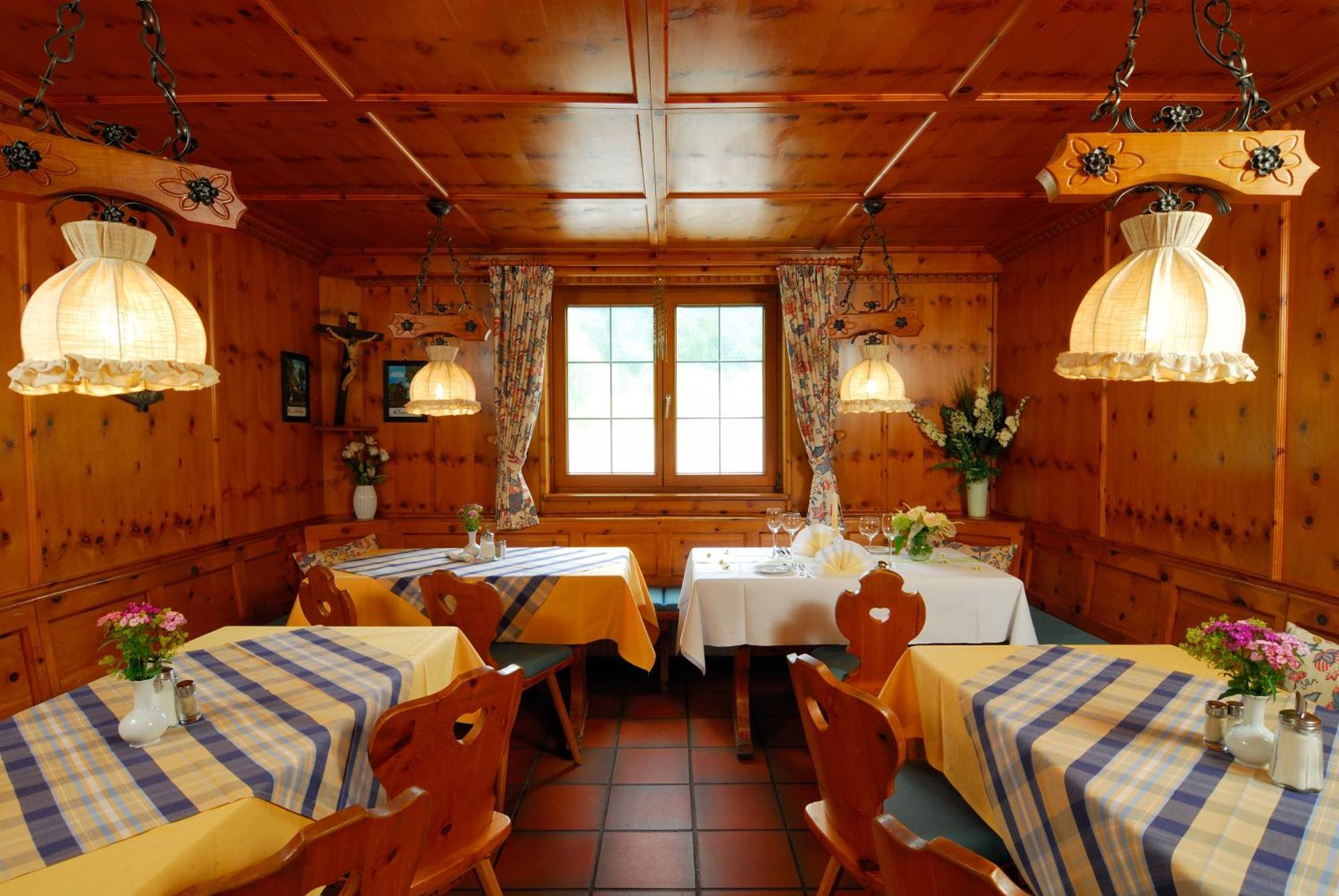 Gasthof Zum Ott Staudach-Egerndach Εξωτερικό φωτογραφία