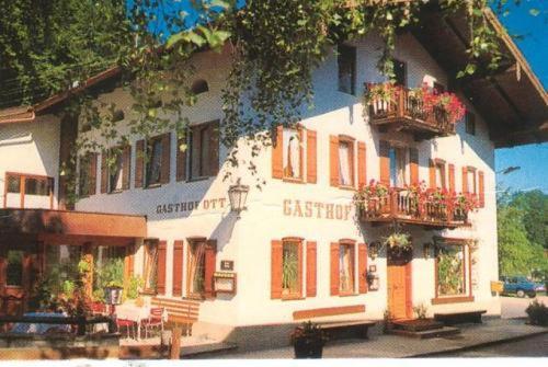Gasthof Zum Ott Staudach-Egerndach Εξωτερικό φωτογραφία